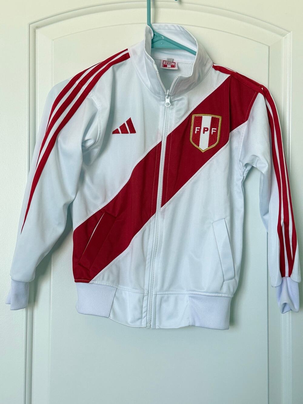 Peru FPF Soccer Track Jacket Red White Youth Size 8